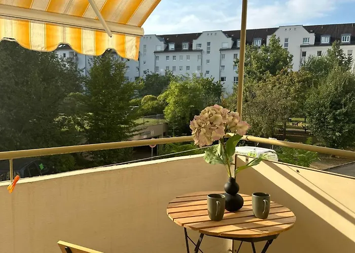 Ka-City, 3 Zi, 75Qm, Parken, Balkon, Wlan, Netflix Ruhige Lage