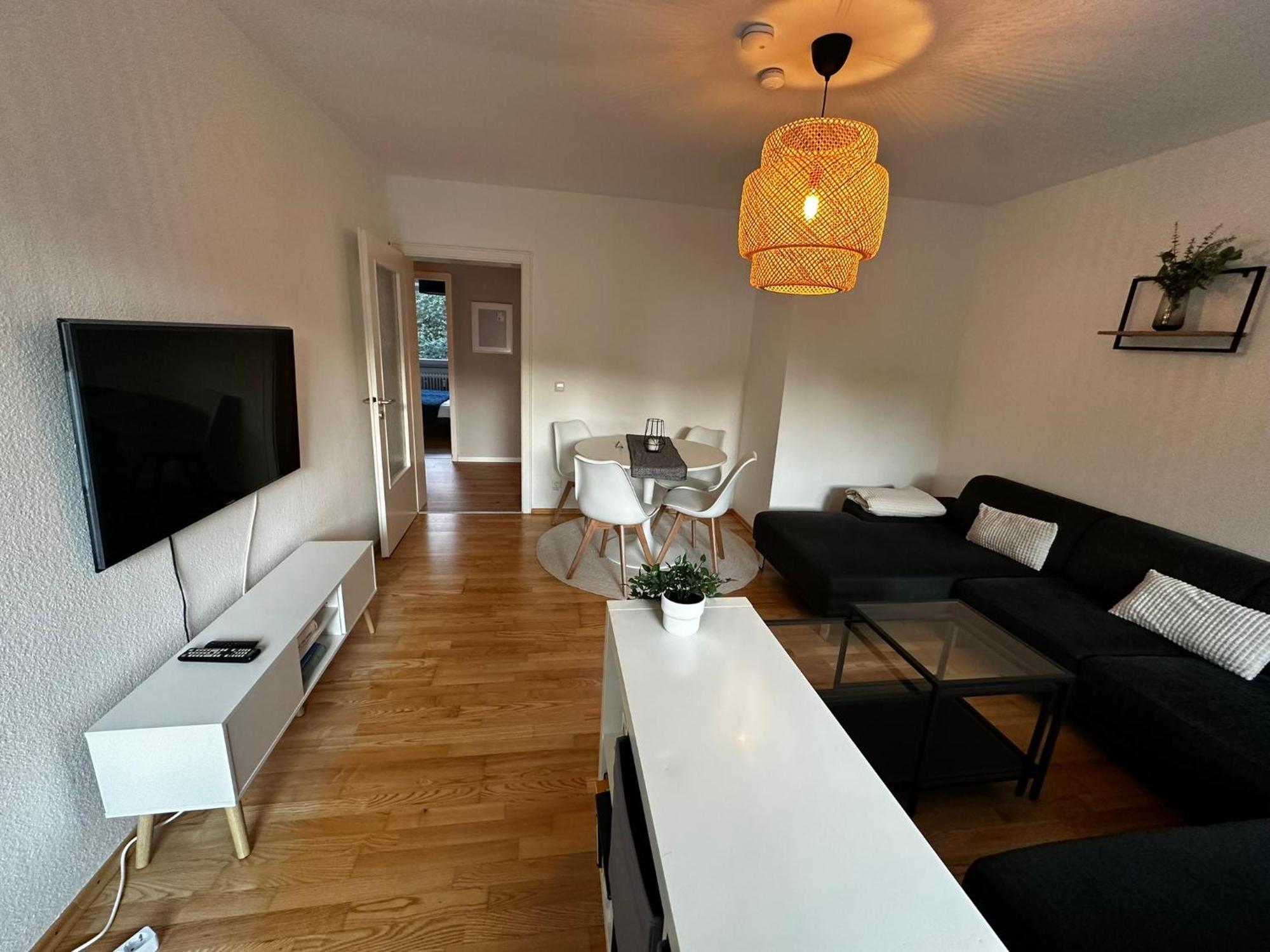 Ka-city, 3 Zi, 75qm, Parken, Balkon, Wlan, Netflix Ruhige Lage * Karlsruhe